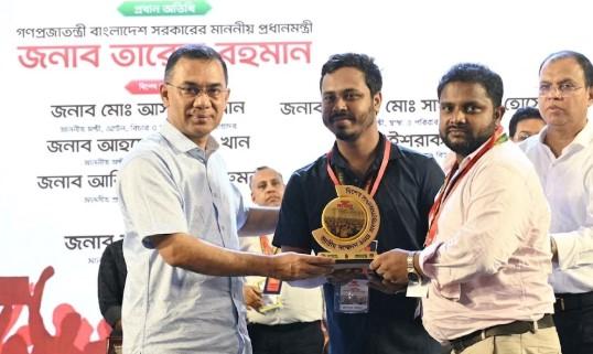 জুলাই স্মৃতি স্মারক তুলে দিলেন প্রধানমন্ত্রী - Chief TV