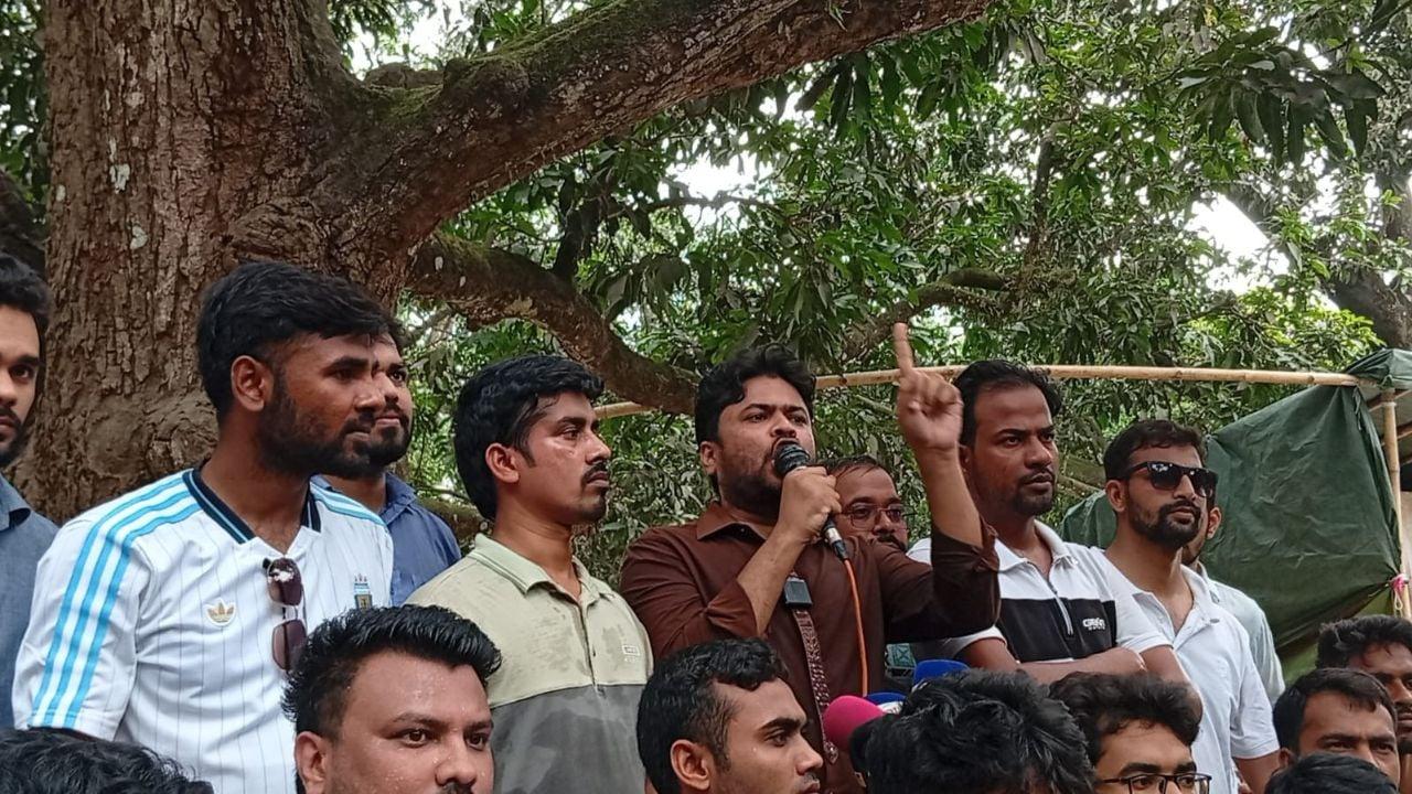 ছাত্রলীগ ধরলেই ১০ হাজার পুরস্কার: রাবি ছাত্রদলের ঘোষণা - Chief TV