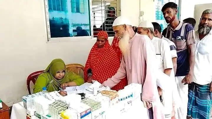 বিনামূল্যে চক্ষু চিকিৎসা ক্যাম্প অনুষ্ঠিত , ৯০০ রোগীকে সেবা - Chief TV