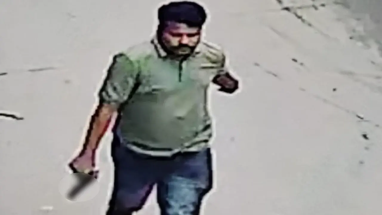 রাউজানে বিএনপি নেতাকে মাথায় পিস্তল ঠেকিয়ে হত্যা -  Chief TV