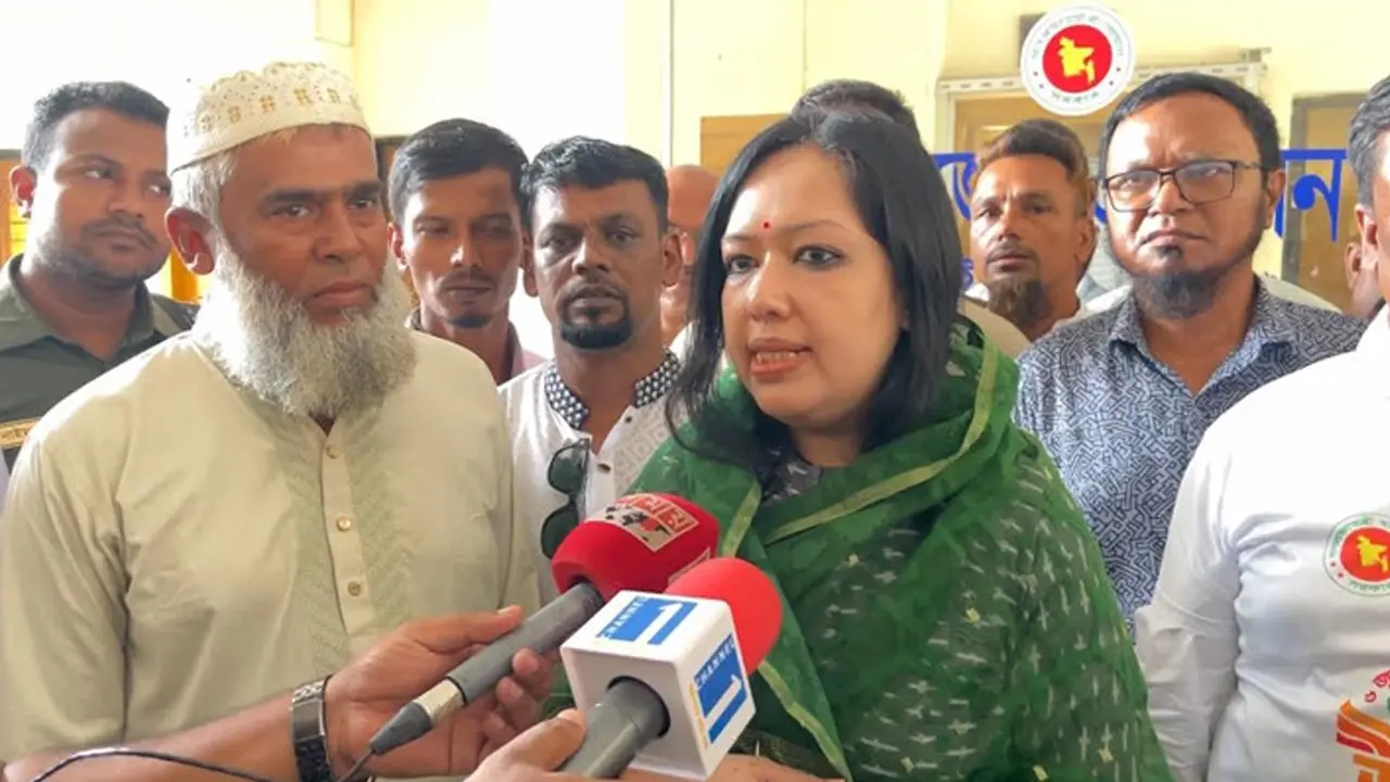 শেখ হাসিনার দেশে ফেরার ক্ষেত্রে আইনগত কোনো বাধা নেই - Chief TV
