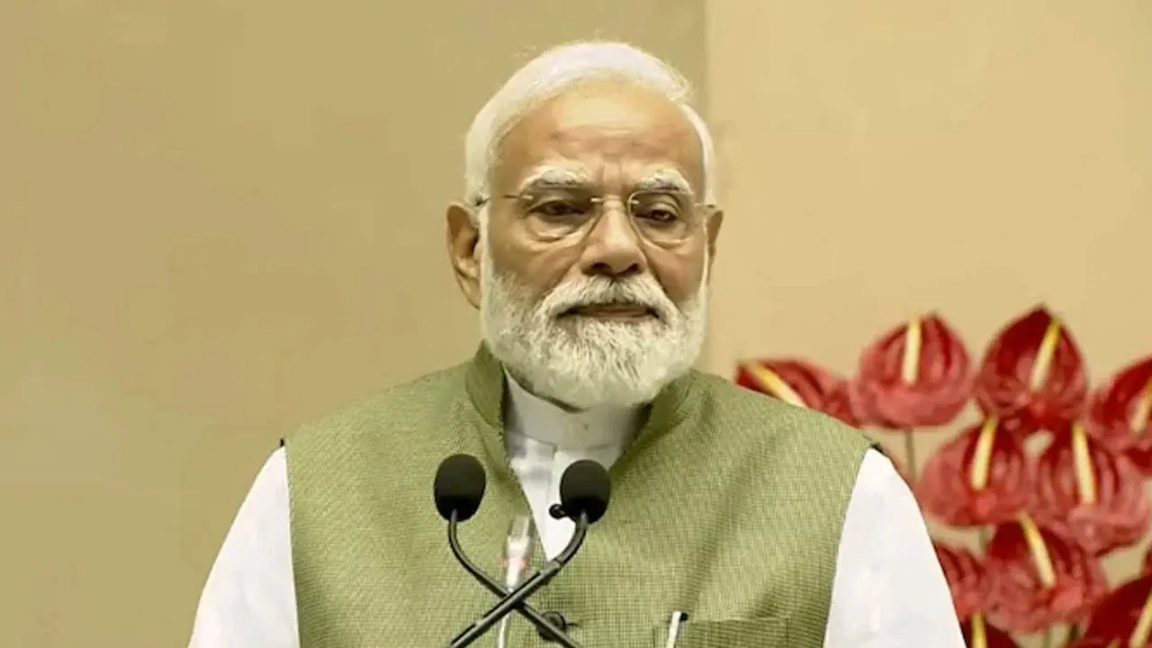 হঠাৎ জেন-জির মতো রিলস বানাচ্ছেন নরেন্দ্র মোদি - Chief TV