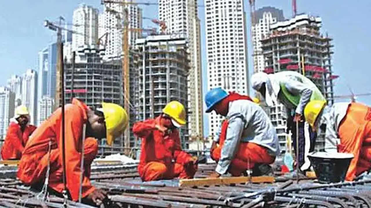 মালয়েশিয়ায় কর্মী পাঠানোর নামে প্রতারণা, দুই এজেন্সি সিলগালা - Chief TV