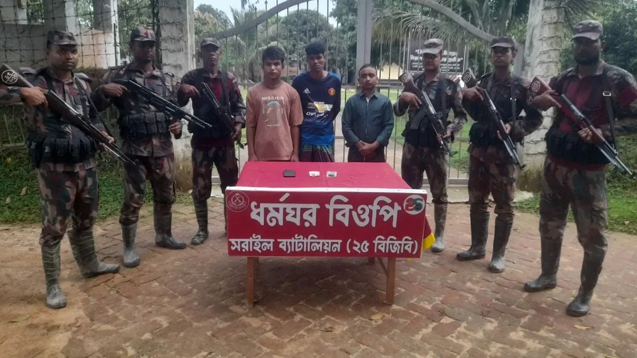 মাধবপুর সীমান্তে ১০ হাজার টাকায় ভারতে যাওয়ার চেষ্টাকালে আটক ৩ - Chief TV