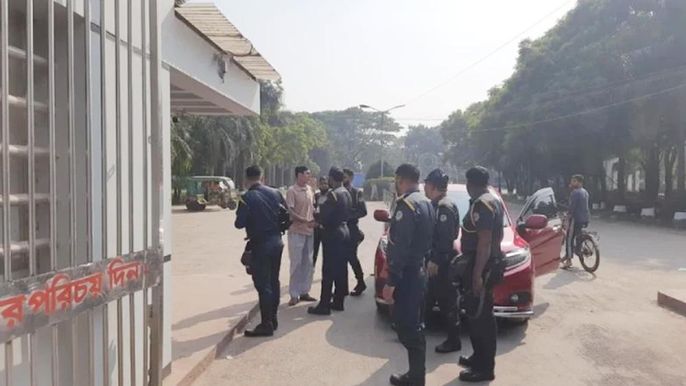 ২৬ বছর পর কাশিমপুর কারাগার থেকে মুক্তি পেলেন পাকিস্তানি নাগরিক - Chief TV