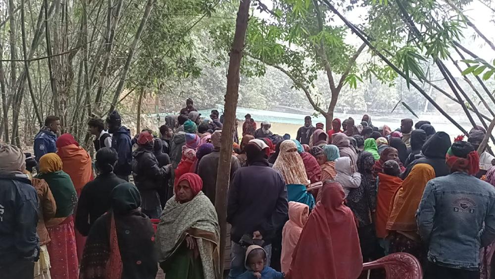 আক্কেলপুরে এনজিও ঋণের চাপে ভাজা বিক্রেতার আত্মহত্যা - Chief TV