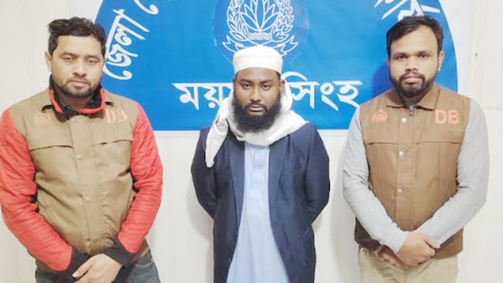 দীপুর লাশ পোড়ানোয় নেতৃত্ব দেওয়া যুবক গ্রেপ্তার - Chief TV