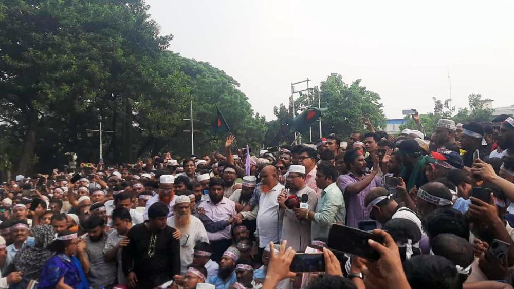 শিক্ষকদের ‘মার্চ টু যমুনা’ স্থগিত, আগামীকাল অনশনের কর্মসূচি ঘোষণা - Chief TV