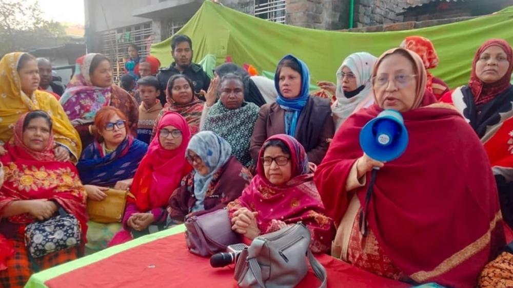 ভোটের মাঠ চষে বেড়াচ্ছেন মির্জা ফখরুলের সহধর্মিণী রাহাত আরা বেগম - Chief TV