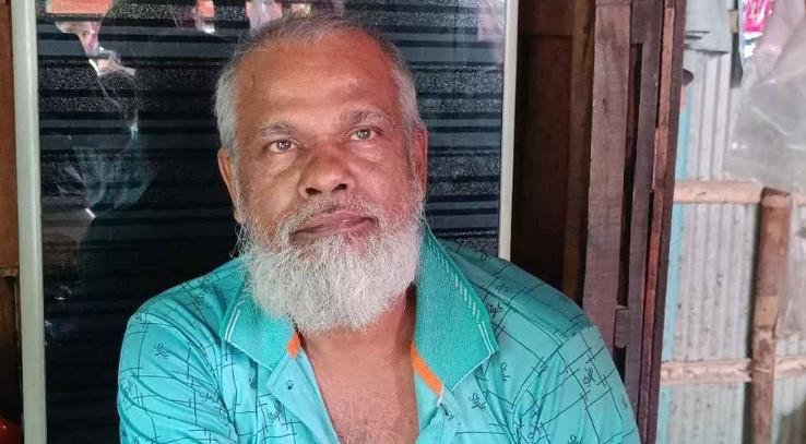 শিশুকে চকলেটের লোভ দেখিয়ে যৌনহয়রানি, দোকানিকে গণধোলাই - Chief TV