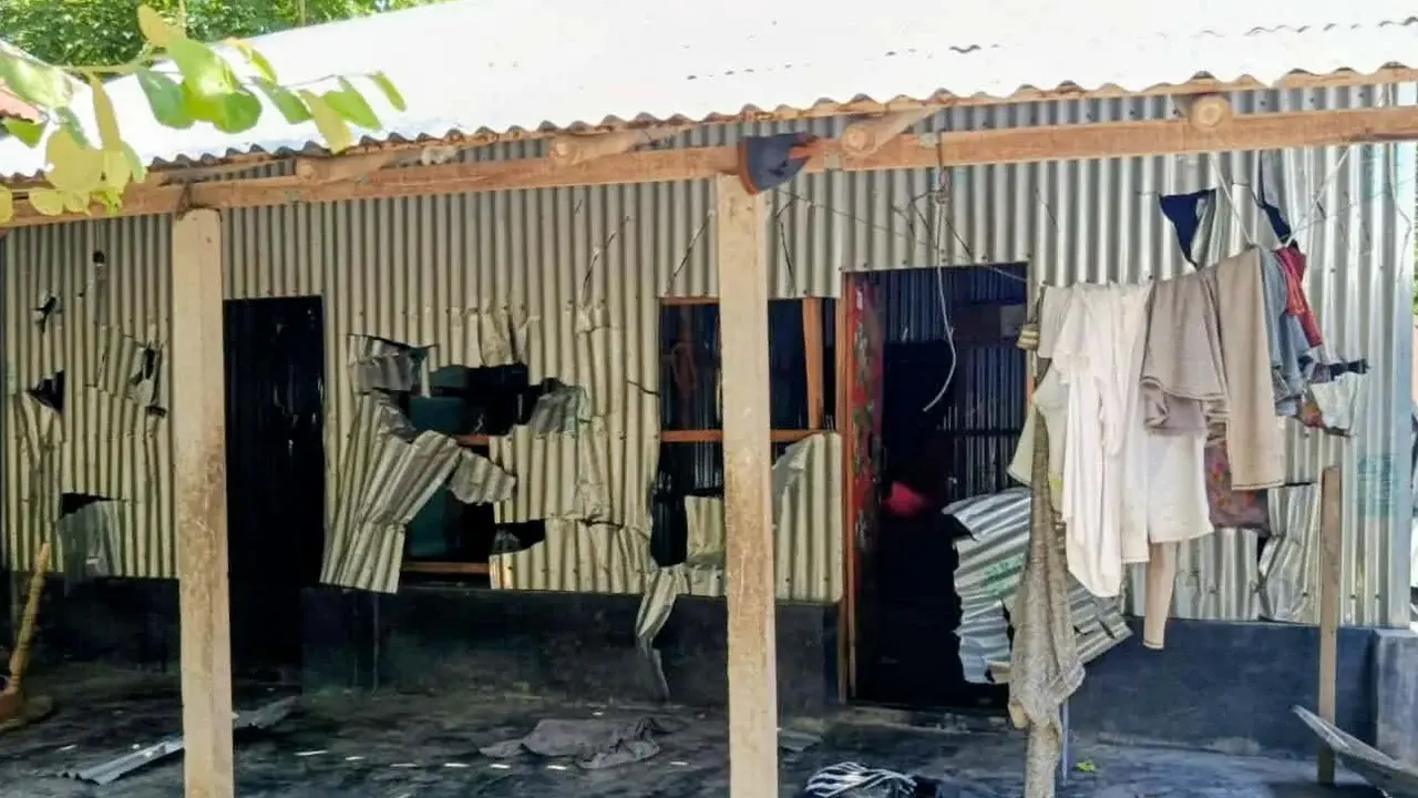 মাগুরায় প্রতিশোধমূলক হামলায় ২০ ভাঙচুর ও লুটপাট, একজন আটক - Chief TV