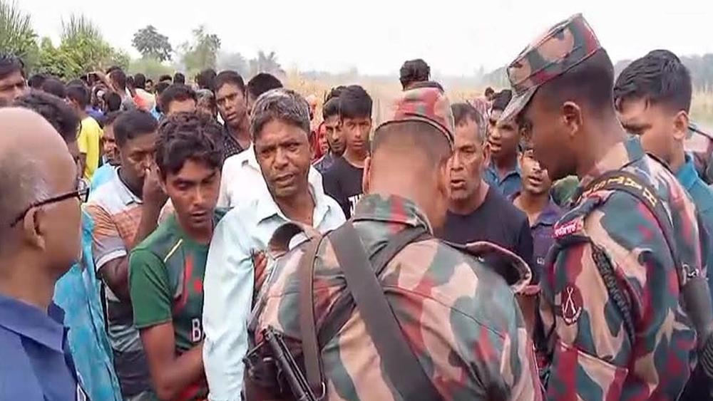 ঠাকুরগাঁওয়ের নাসিমা নামে এক গৃহবধুর পেছনের অংশ পুড়িয়ে দেওয়ার অভিযোগ - Chief TV