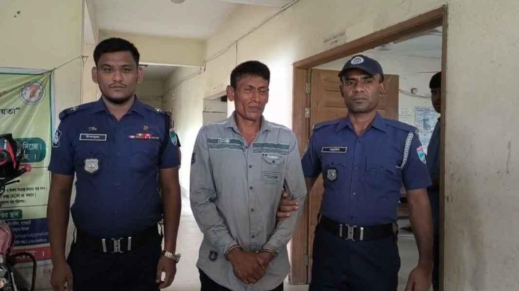 বাগেরহাটে আট বছরের শিশুকে ধর্ষণের অভিযোগে পরিমল ভক্ত গ্রেফতার - Chief Tv